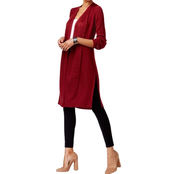 Women's Cable-knit Cardigan Sweater - Picture 4 of 4